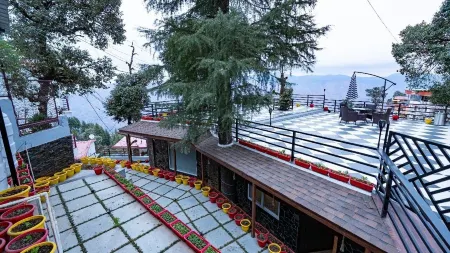 Wisteria Chalet Отели в г. Массури