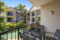 TROPICAL DELIGHTS @ BAY VILLAS APT 26A