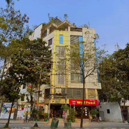 Hotel Grand Circle Inn Отели рядом с достопримечательностью «Nagar Shanti Nibash»