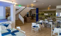 Adelais Bay Hotel - Frühstück