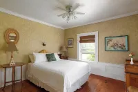 阿爾伯特港酒店 鄰近Goderich Main Beach的酒店