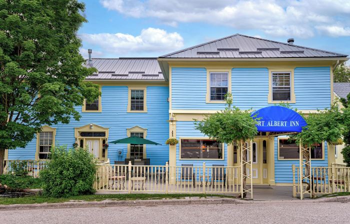 Port Albert Inn and Cottages
