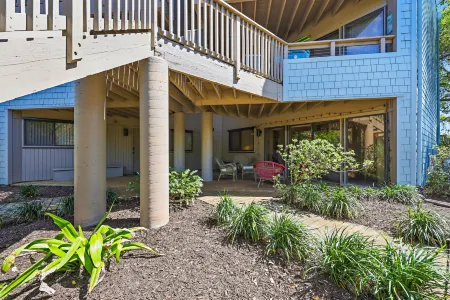 Hibiscus By the Sea - Stay for 5