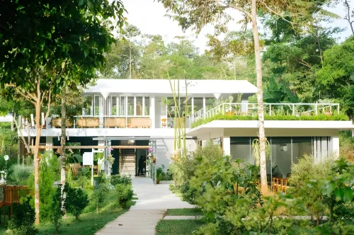 Boemisora Hotels in Getasan