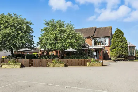 The Sparrow Hotel Отели в г. Ком Филдс