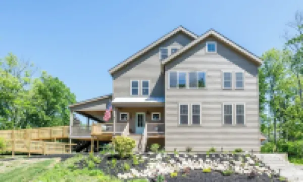 Luxe Family Retreat - Walk to Private Beach - Pool - Hot Tub - Arcades