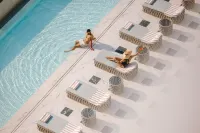 Roswyn, A Morgans Originals Hotel - Infinity Pools