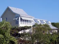 Beyond Reach ocean view home  호텔