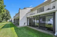 Charming Waterfront Lake Villa on Mille Lacs Lake