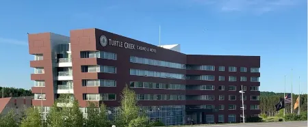 Don’t Miss Peak Fall Colors! Book Your October Stay.