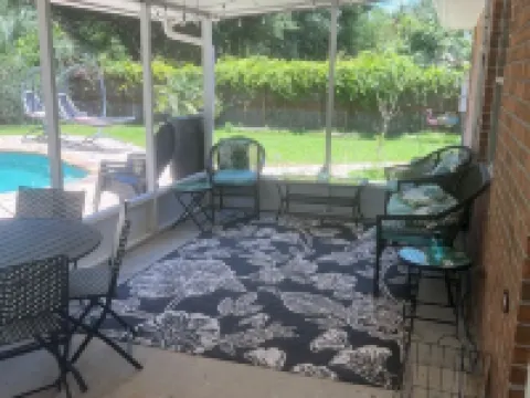 Family Oasis in Milton – 4BR, Sparkling Pool, Pet-Friendly & Fully Fenced! Hoteles en Milton