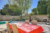 4 Mi to Peoria Sports Complex: Family Home w/ Pool - 3 tähden
