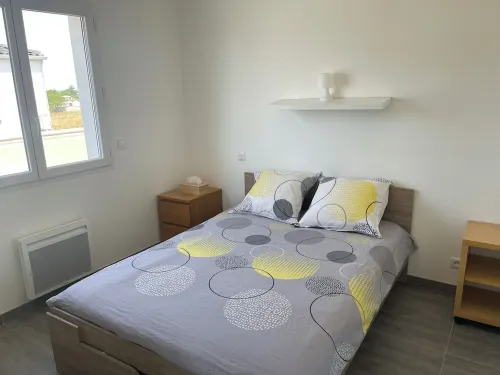 20 mn from Nimes, the sea and Montpellier All shops within 500 m Hotel a Aimargues