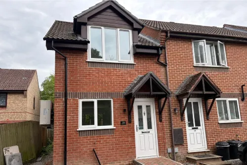 Entire Home Close to Peppa Pig World & New Forest Hotels in Totton