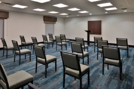 拉斯維加斯機場歡朋套房酒店