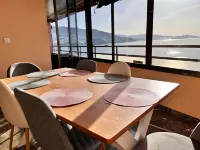 FRONT LINE BEACH PENTHOUSE