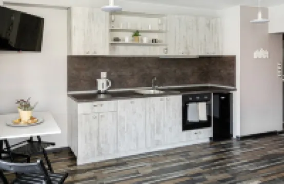 Classic, modern with a hint of glam studio, 5 minutes from center