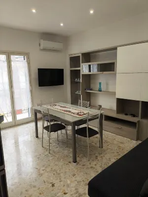 Cozy bivani max 4 p bed, 10 min Palermo Falcone Borsellino airport Hotels in Carini