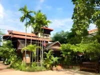 Garden Village Guesthouse & Pool Bar