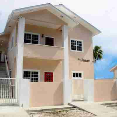 Fully Furnished Luxurious 2-Bedroom suite Hotel Exterior