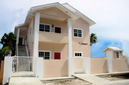 Fully Furnished Luxurious 2-Bedroom Suite 2