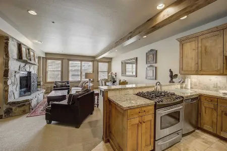 2 Ski-in/ski-out Condos w/ Hot Tubs Deer Valley Mont Cervin by Avantstay