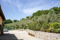 Relax with the whole family in this peaceful accommodation nestled in the countryside