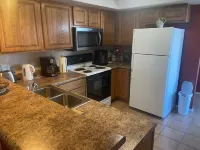 Sunny condo with pool, spa & Superstition Mountain view. Hiking, golfing & more.