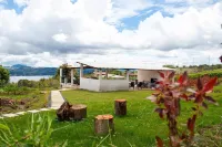 Cómodas y Acogedoras Cabañas!  standar Hotels in Calima