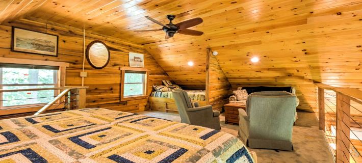 Lyndhurst Cabin on Farm w/ Pond & Stocked Stream! Hotels in Augusta County