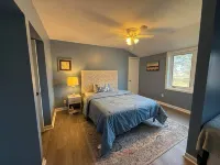 Horse lovers paradise with 2 bedrooms and WiFi, AC in Lake Geneva