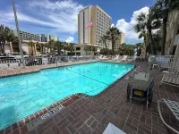 แคปิตอล โอ ซันเซ็ท เวฟส์ โรงแรม เมอร์เทิล บีช โอเชียนฟรอนต์