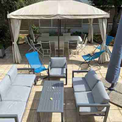 LOTI HOUSE between the beach and the central market of Royan House for 10 people Others