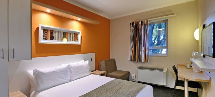 Road Lodge Germiston Lake Hotels in Germiston