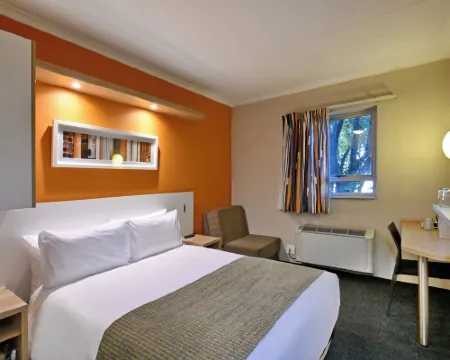 Road Lodge Germiston Lake Hotels in Germiston