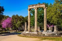 Charming 1-bedroom central apartment with WiFi, AC in relaxing Casa Bini Hotels in Pyrgos