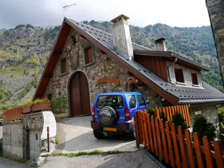 LA GRANGE - 2 VAST CHALET APARTMENTS (70m2) - ALPE D'HUEZ ACCESS