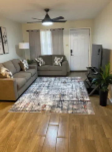 Embrace Peaceful Luxury in a Contemporary Escape 海伍德縣酒店