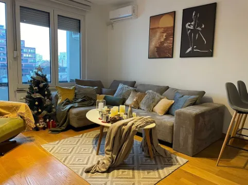 Centrally and quietly located apartment. 7 minutes walk to the old town