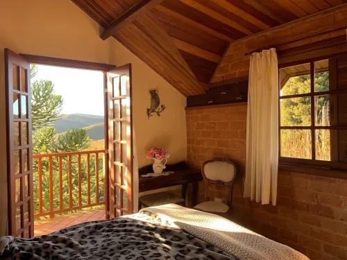 Casa Alto Capivari, Condomínio 6 Suites, Wi-fi Free, Vista Montanha10m do Centro