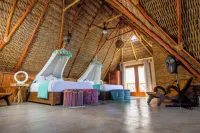 Right in front of the sea! Maguey House