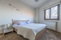 Snowfall Escape 24hr Electricity Hotels in Faraiya