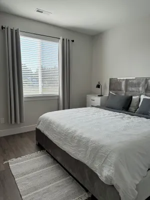 Beautiful and Modern ADU with its own private entrance Hotels in Salmon Creek