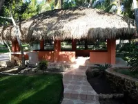 Beach House ( Hidden Paradise