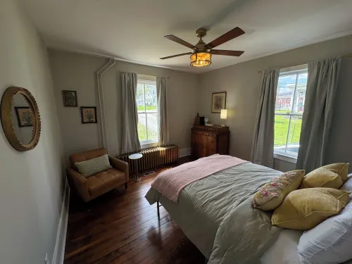 Renovated Historic 1870 Home 2 BR Suite on 1st Floor Full Amenities Firepit Deck