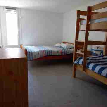 Valras-plage, Appartement T3, Bord de mer Avec Terrasse et Parking Rooms