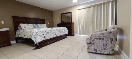 Launch Junction - waterfront house in Titusville with rocket launches view