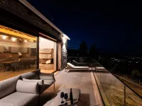 Orraon Luxury Villa  Unique panoramic view with infinity pool- 3 km from Lefkas