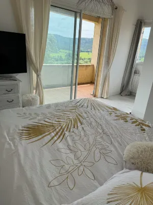 Charming house in the heart of the Var Các khách sạn ở Besse-sur-Issole