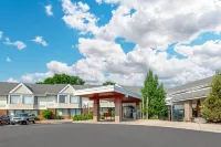Quality Inn & Suites Hotel in zona Donald M. Gordon Chinguacousy Park